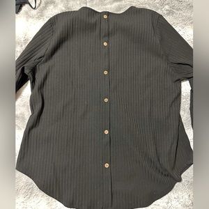 Knit Sweater w Buttons